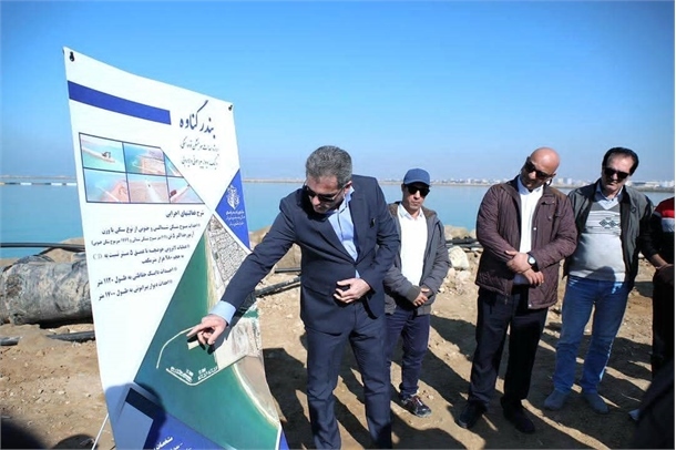 ۸۴۰ هزار متر مکعب لایروبی در فاز نخست طرح توسعه بندر گناوه انجام شد