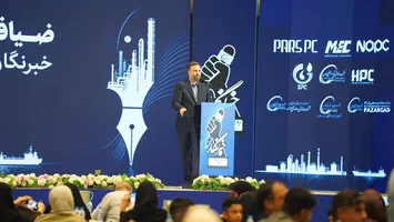 مدیرعامل شرکت عملیات غیرصنعتی پازارگاد در آیین تجلیل از خبرنگاران استان بوشهر