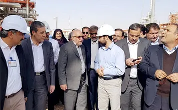 بازدید اعضای کمیسیون انرژی از پالایشگاه فاز ۱۳+عکس