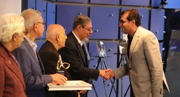 مجتمع گاز پارس جنوبی مقام برتر و نشان ویژه داستان‌سرایی در جشنواره مردم‌داری ایران کسب کرد