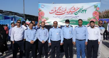 کارکنان پتروشیمی مروارید در راهپیمایی 22 بهمن حضور یافتند