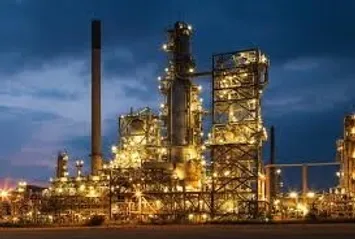 استفاده از گزارش های قدیمی برای تخریب بزرگترین هلدینگ پتروشیمی کشور
