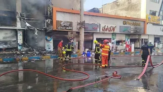 مهار حریق پاساژ خلیج‌فارس عسلویه با فرماندهی سازمان منطقه ویژه پارس