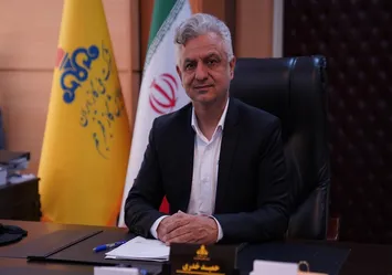 بر استفاده از نخبگان و بانوان توانمند شاغل در شرکت تاکید کرد